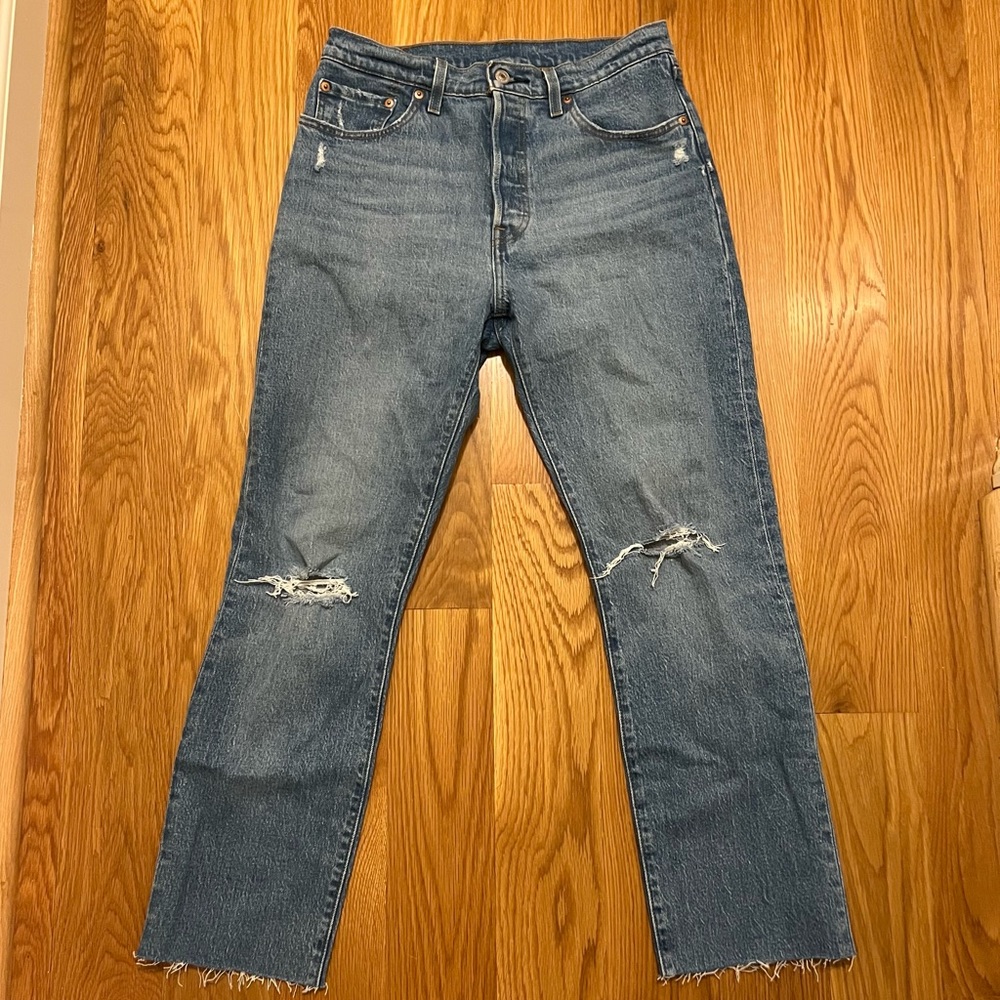 Levi’s 501 straight leg jeans 28 raw hem